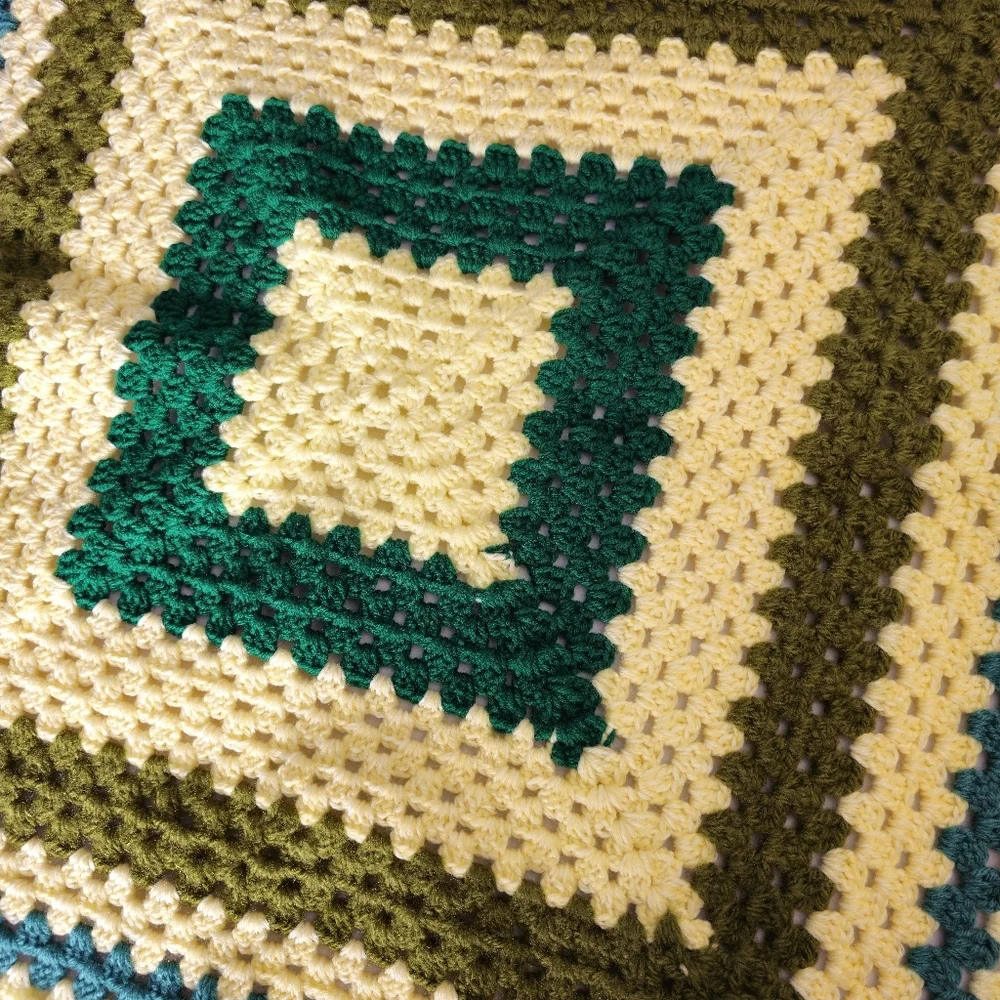 Grandma Square Crochet Throw‎ Blanket hand made about 38x38